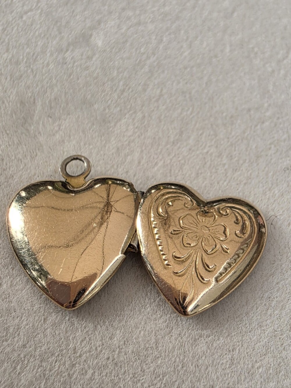 Gold-Filled Heart Locket Pendant with Floral Engraving • 1.15g